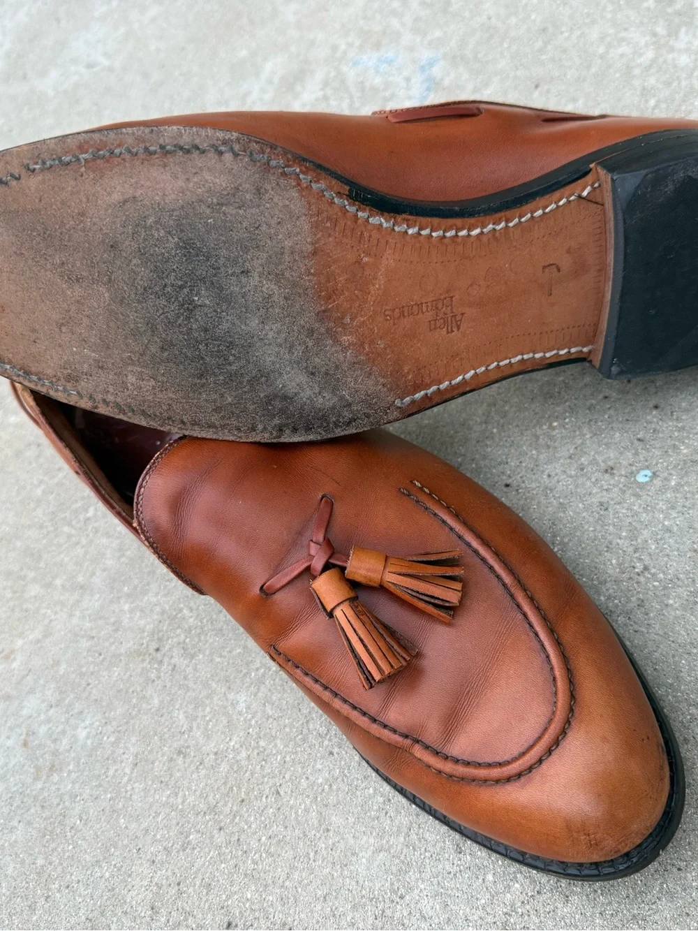 Allen Edmonds Tassel slip on walnut color professional loafers 11 A
